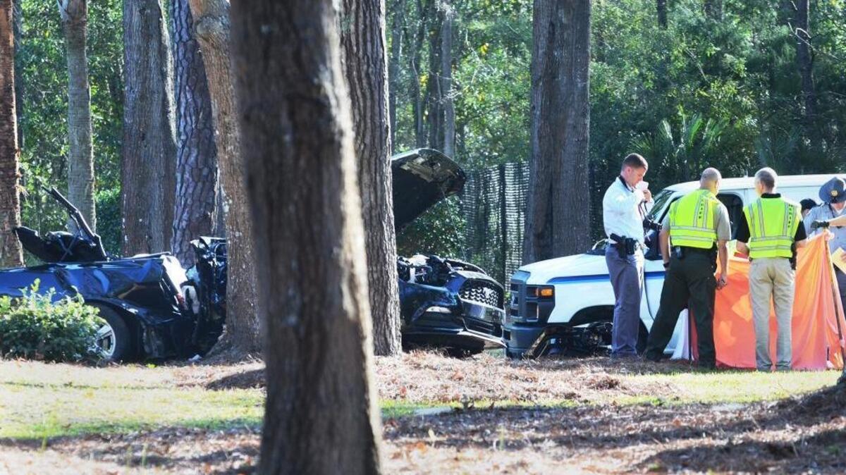 Marshland Road was closed off and the coroner's van was on the scene as officials investigate this 7:30 a.m. March 14, 2016, wreck on Marshland Road at Broad Pointe Drive.