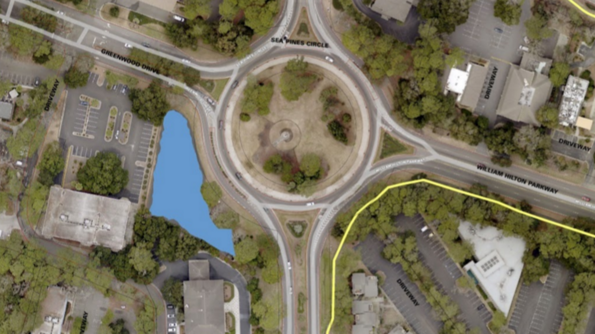 The current configuration of the Sea Pines traffic circle at the intersection of Palmetto Bay Road, William Hilton Parkway, Greenwood Drive and Pope Avenue.