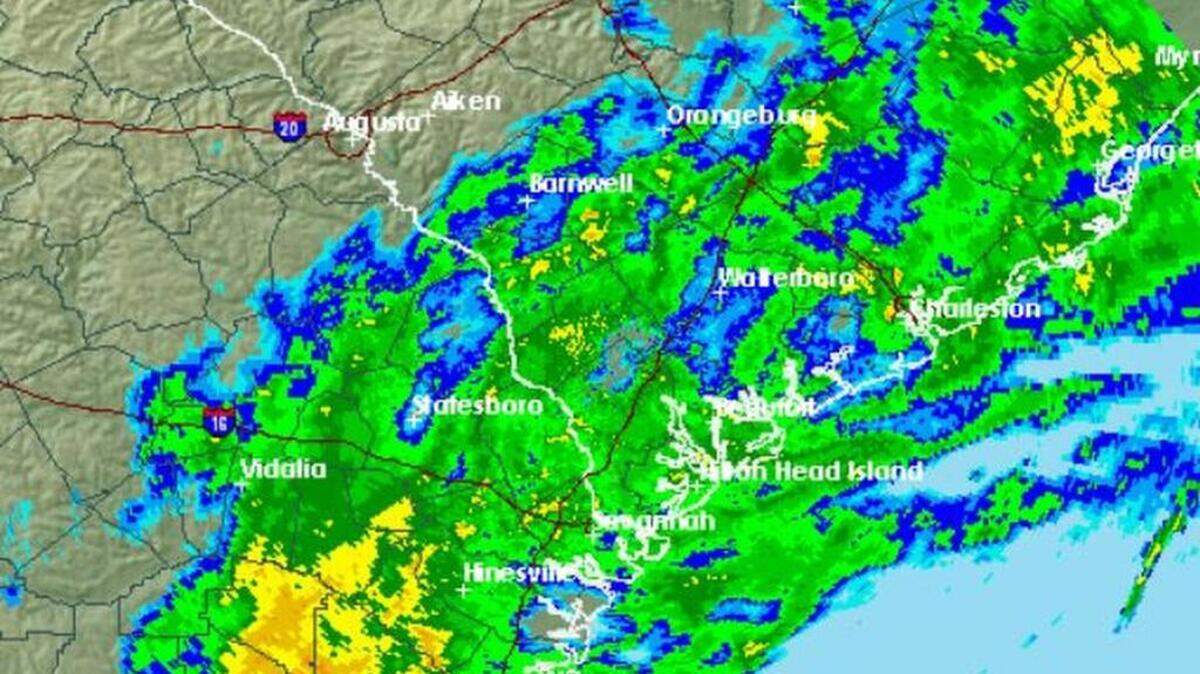 Radar of heavy rain falling over coastal Georgia and the South Carolina Lowcountry around 9:45 a.m. Feb. 4, 2016.