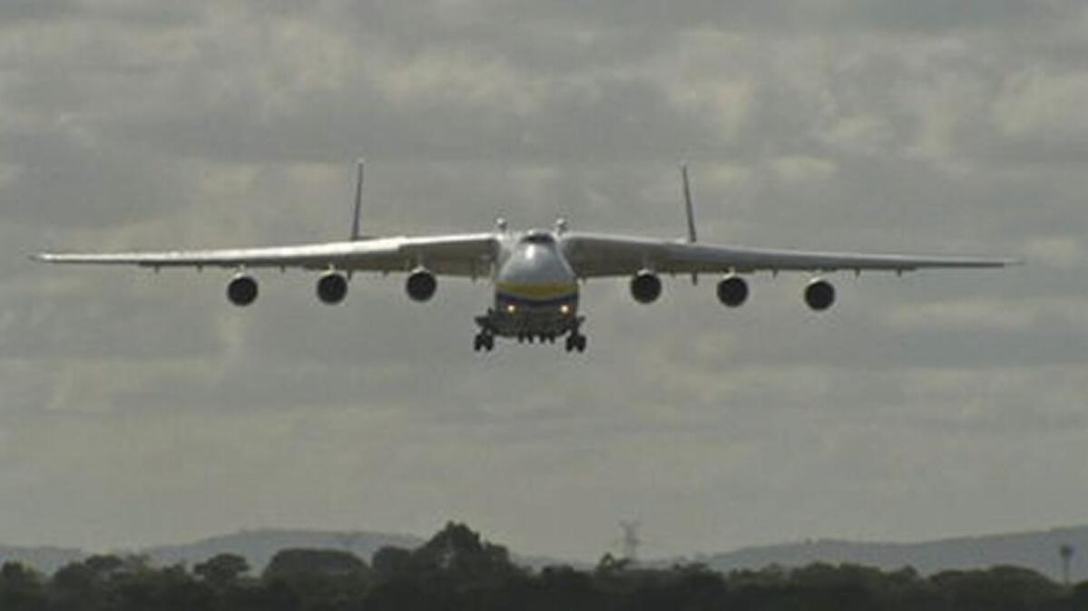 An Antonov An-225 Mriya jet, the world’s largest airplane, lands in Perth, Australia.