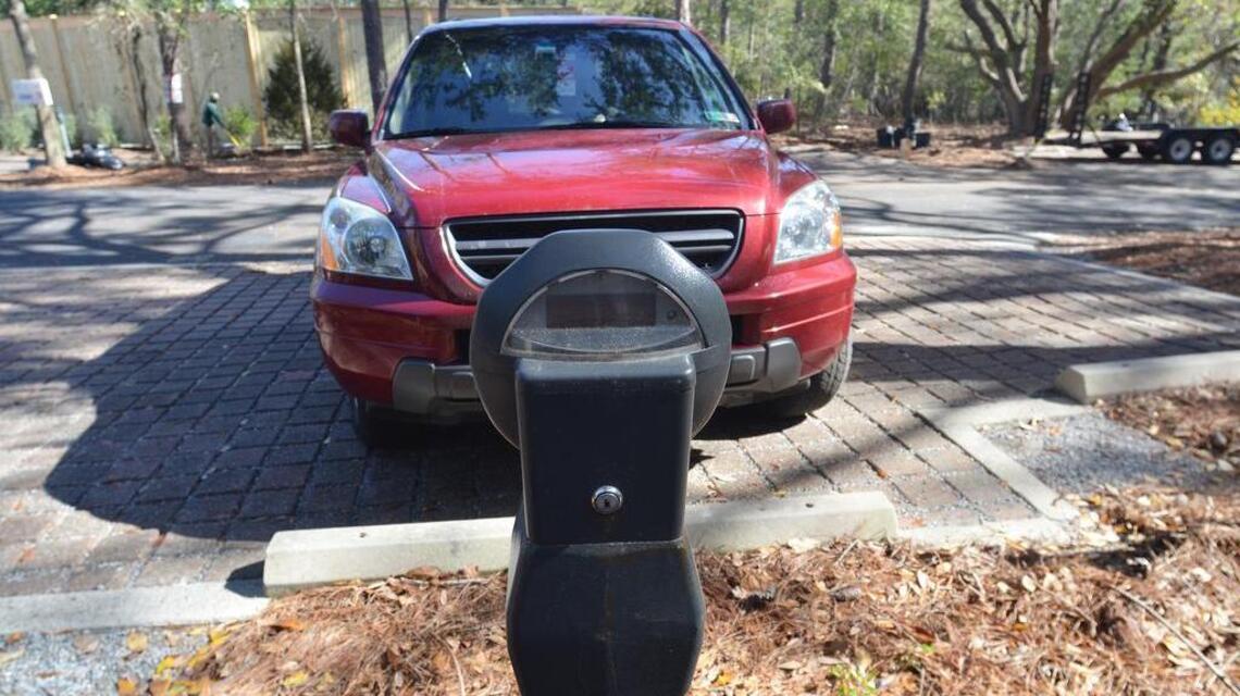 Hilton Head limits who’s eligible for beach parking passes in 2022. Here are the new rules