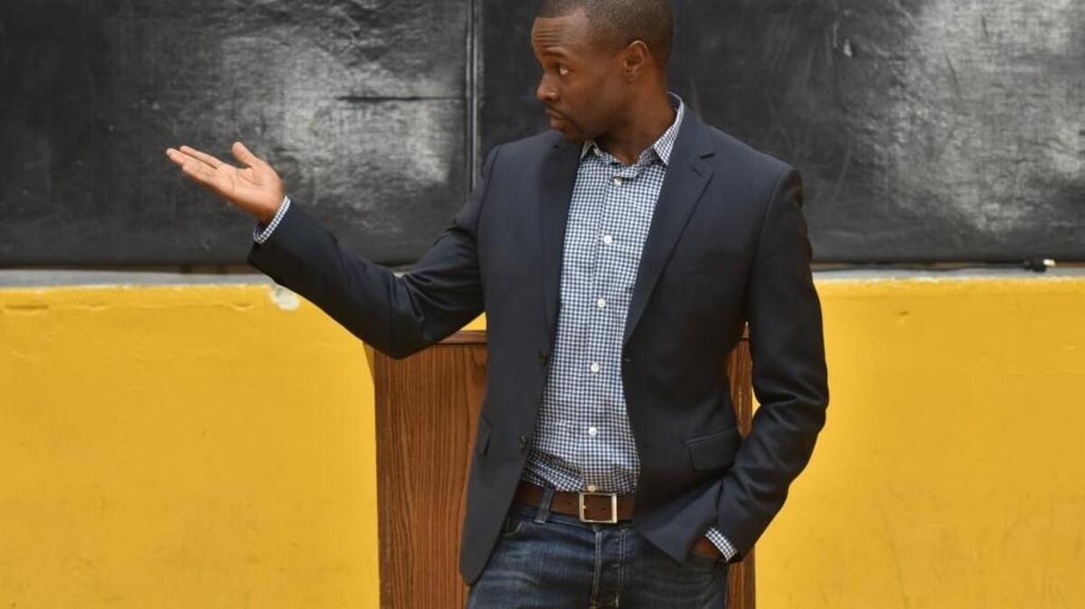 Actor and Hillary Clinton supporter Sean Patrick Thomas speaks to students – many of them first time voters – at Clinton College in Rock Hill on Monday.