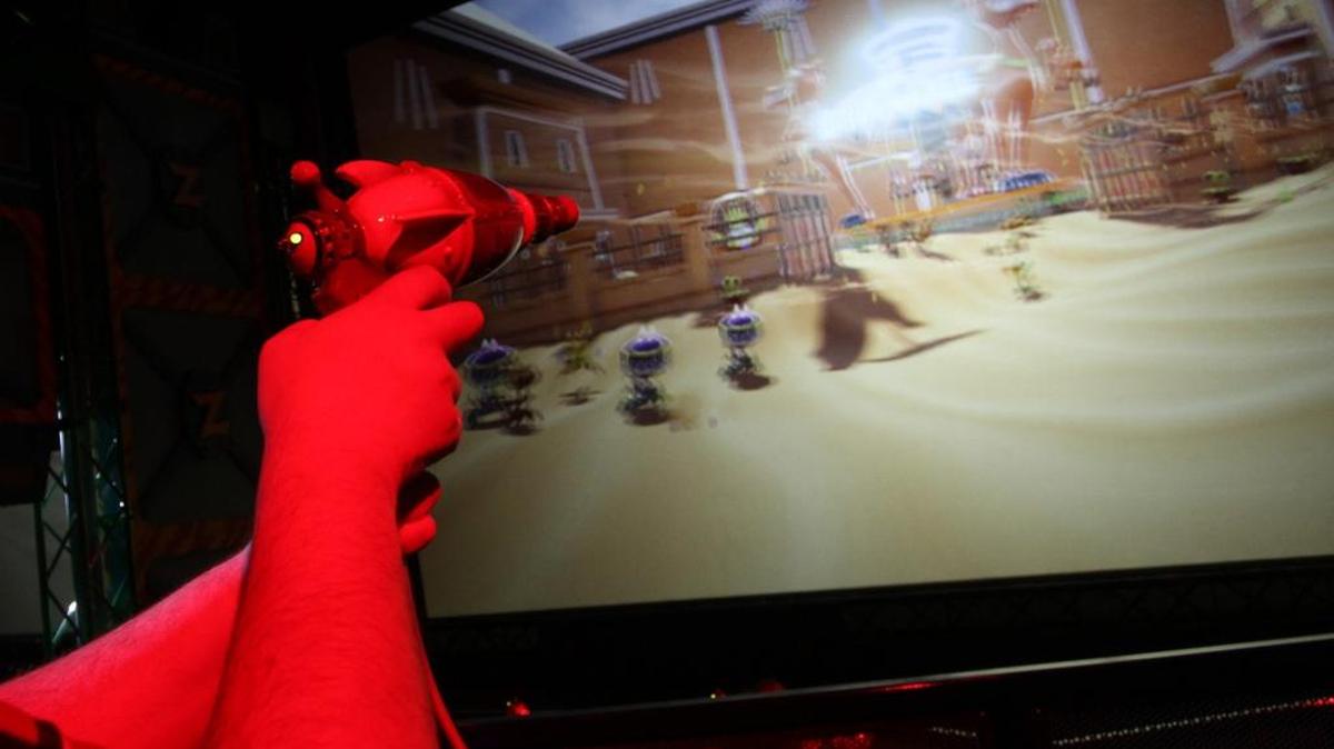Carowinds unveiled its new attraction Zombies vs. Plants Garden Warfare: 3Z Arena on March 23, 2016.