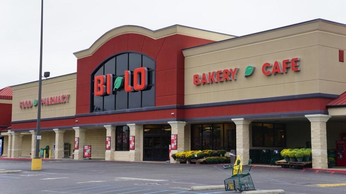 All BILO grocery stores officially closed Wednesday night in preparation for Hurricane Matthew.