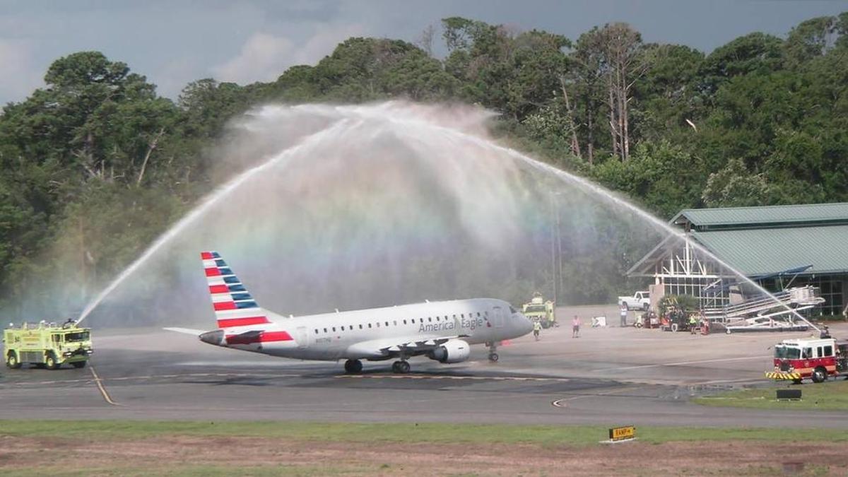 A lengthened runway at Hilton Head Island Airport led to commercial jet service from three airlines and a threefold increase in passenger traffic in 2019.
