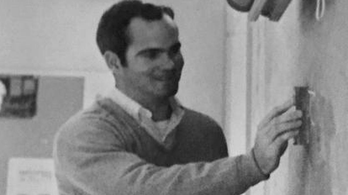 A photo of Pat Conroy erasing a chalkboard that appears in the 1969 Beaufortonian, the yearbook for Beaufort High School.