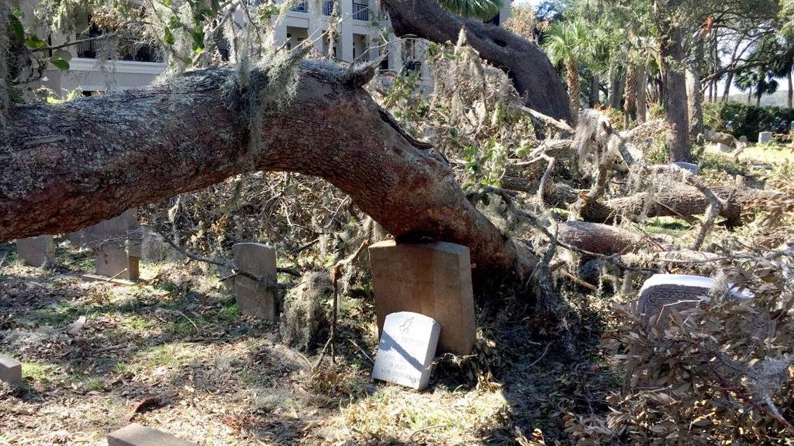 ‘God thing’ breathes life into hurricane-damaged Gullah cemetery on Hilton Head