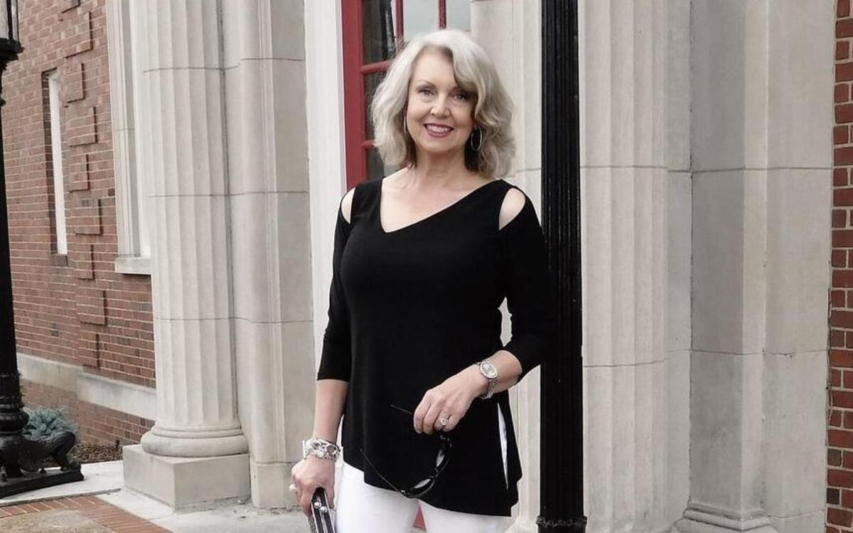 Susan Street of Johnson City, Tenn., is the lifestyle blogger behind FiftyNotFrumpy.com, a blog she started after losing 45 pounds and rediscovering herself in which she shares style advice. She will be speaking at the Hilton Head Island-Bluffton Chamber of Commerce’s Prime of Life Showcase May 24 at the Hilton Head Marriott Resort and Spa.