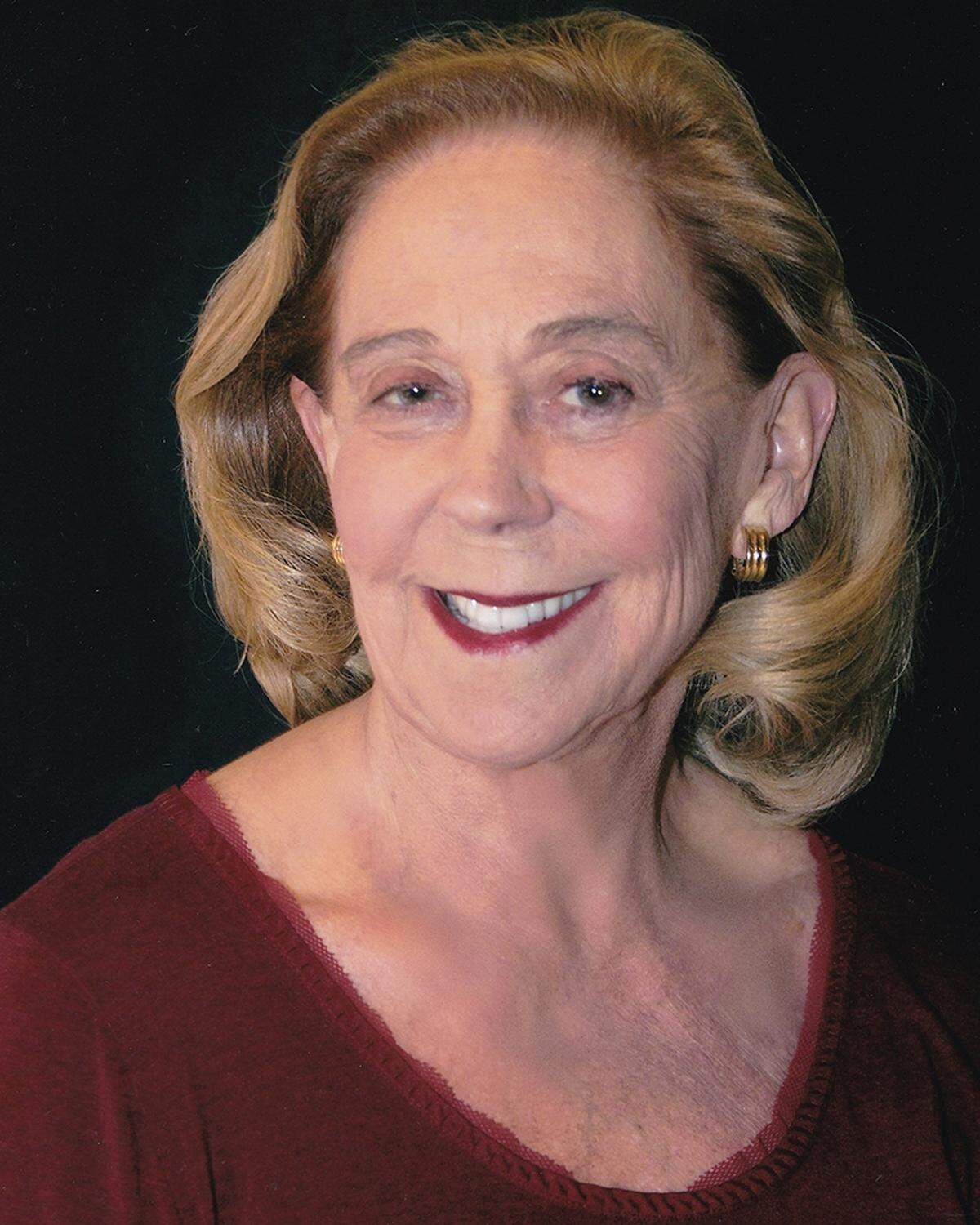 Nancy Thode, daughter of Ann Head, penned a biography of her mother, one of the Lowcountry’s pioneering writers.