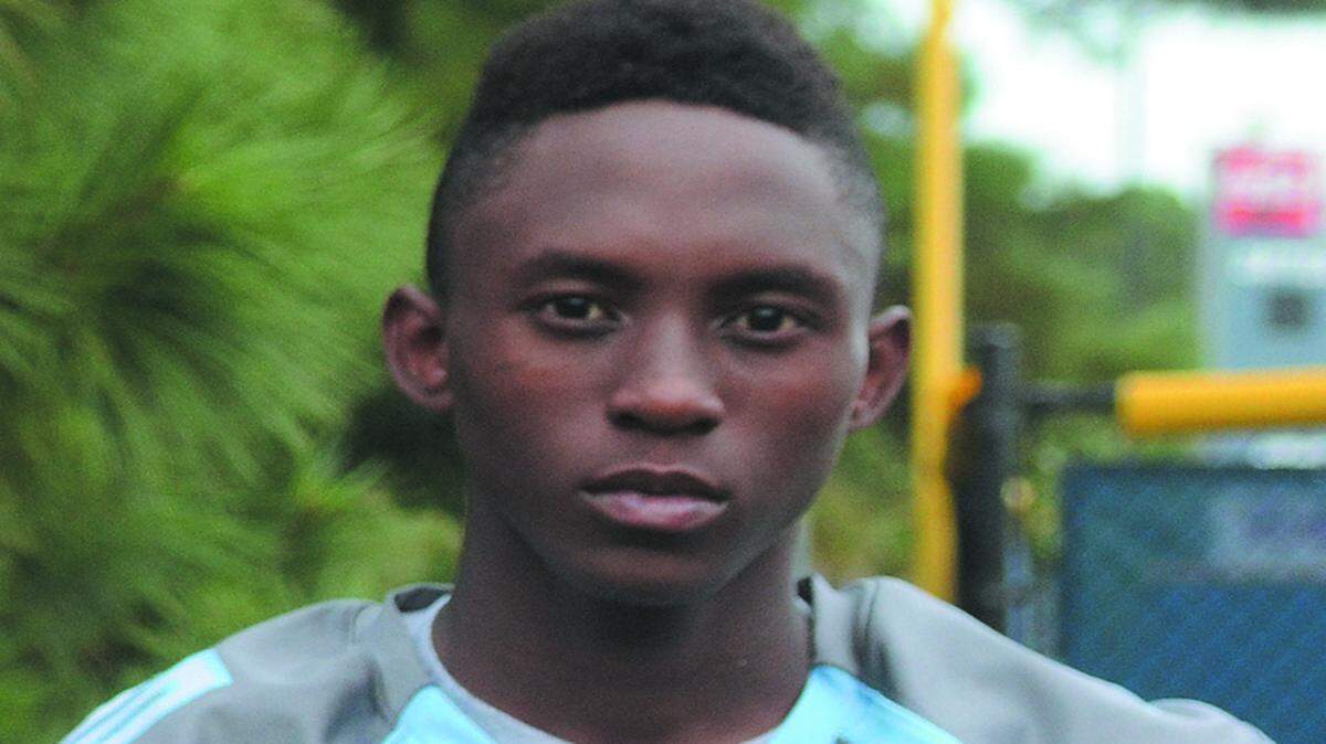 Hilton Head Island defensive back/wide receiver Jestin Morrow