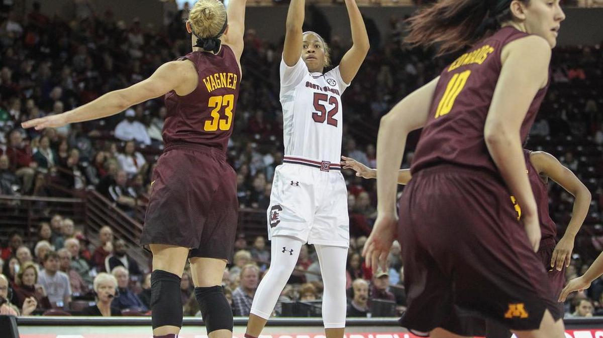 South Carolina’s Tyasha Harris shoots over Minnesota’s Carlie Wagner during the No. 6 Gamecocks’ victory on Sunday.