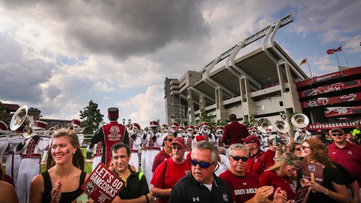 South Carolina hosts Georgia on Saturday. Will there be wind and rain from Hurricane Matthew?