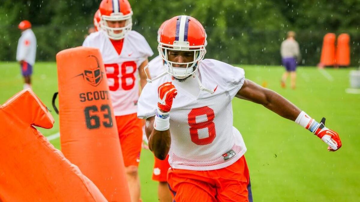 Clemson wide receiver Deon Cain (8)