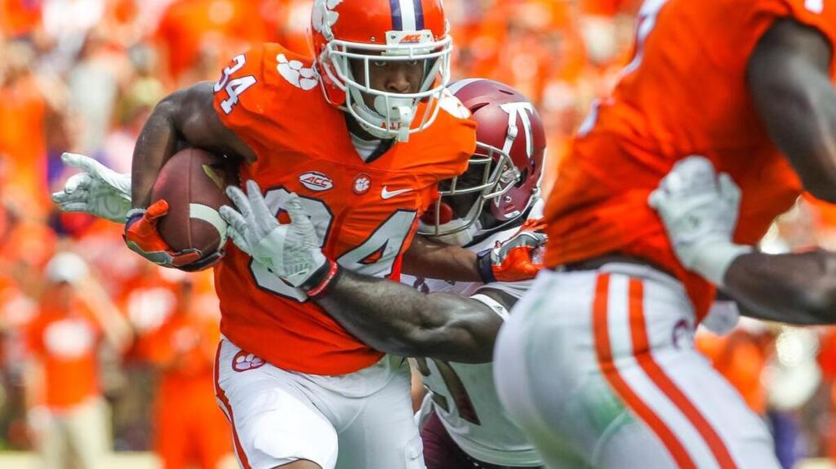 Clemson wide receiver Ray-Ray McCloud (34) catches a pass during of the first half of their game at Memorial Stadium in Clemson.