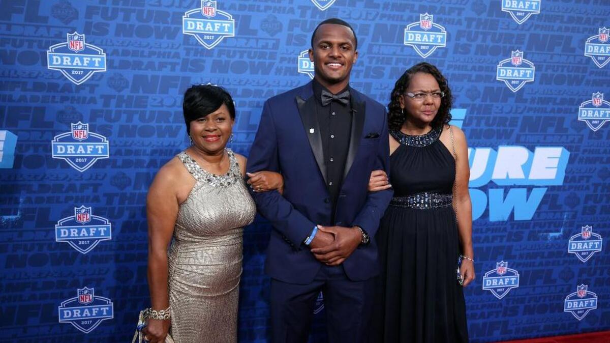 Deshaun Watson (Clemson) poses for a picture mother Deann Watson (left) and aunt Sonia Watson (right) on the red carpet before the start of the NFL Draft
