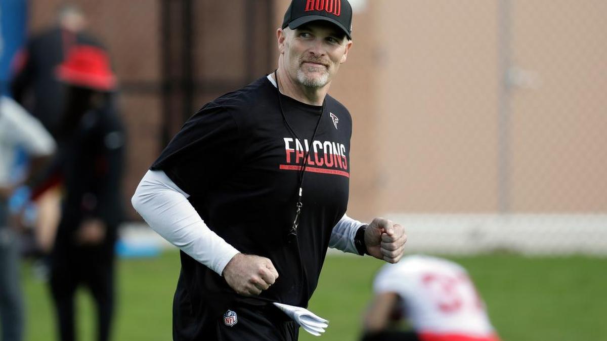 Atlanta Falcons head coach Dan Quinn
