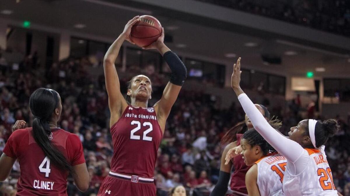 A’ja Wilson scores against Clemson.